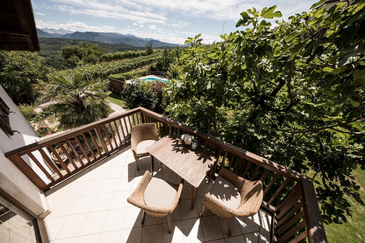 Weingut Weidlhof - Suite & Breakfast - Vacation For Wine Lovers Caldaro Eksteriør billede